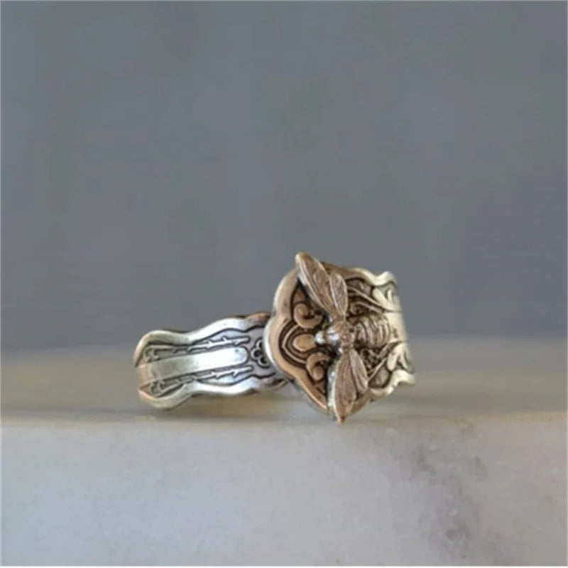 Dainty Tiny Silver Color Bee Spoon Rings for Women Female Fashion Boho Jewelry Wedding Engagement Ring Wholesale