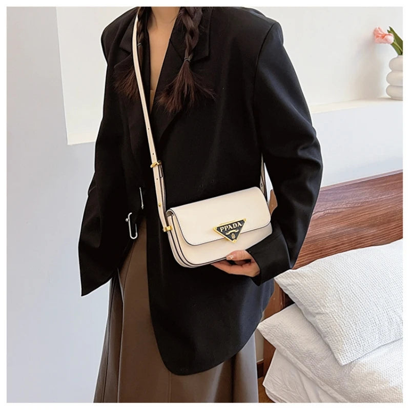 New fashion ins French light luxury texture bag foreign style young woman shoulder crossbody bag