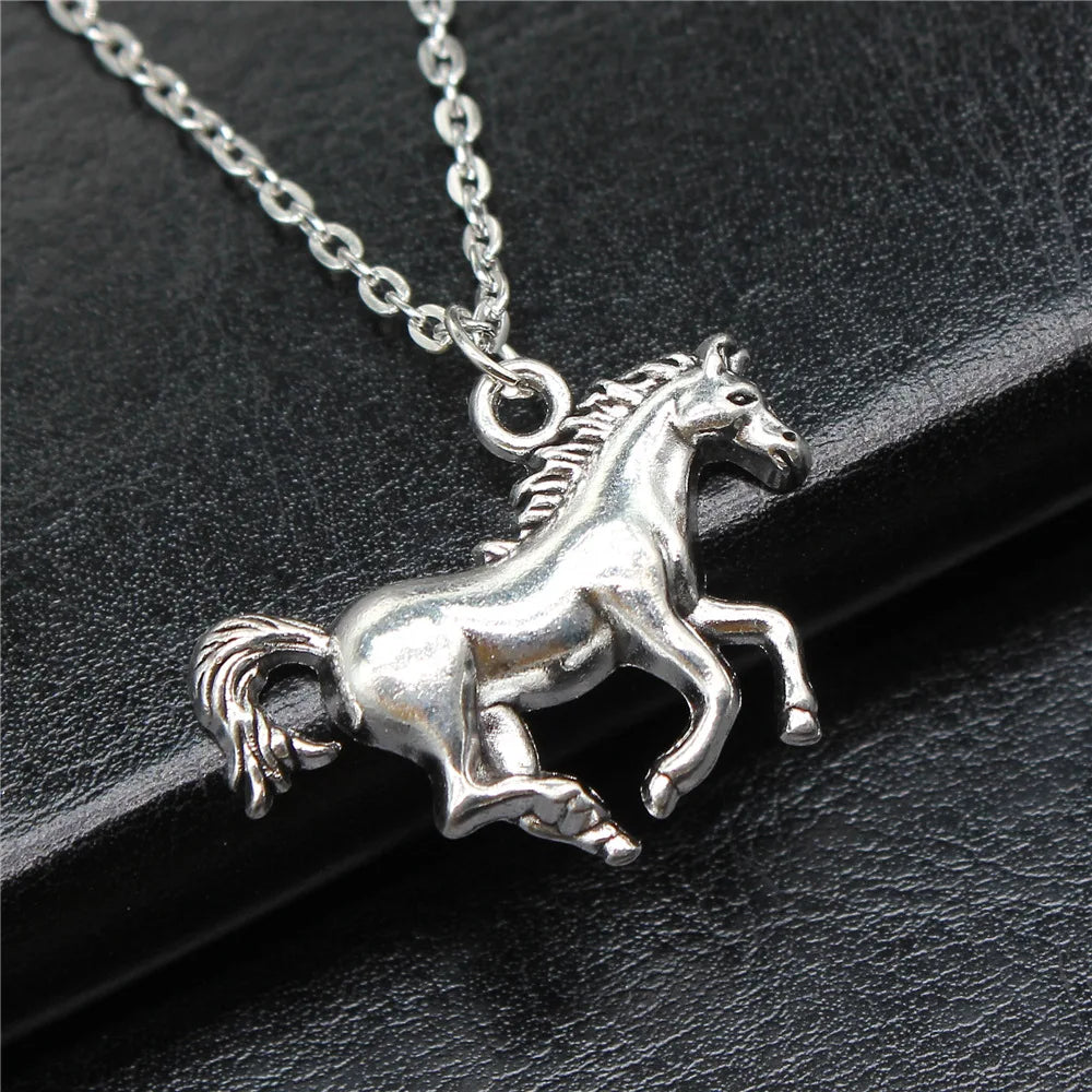 Dropshipping Antique Silver Color 30x22mm Horse Pendant Necklace For Women