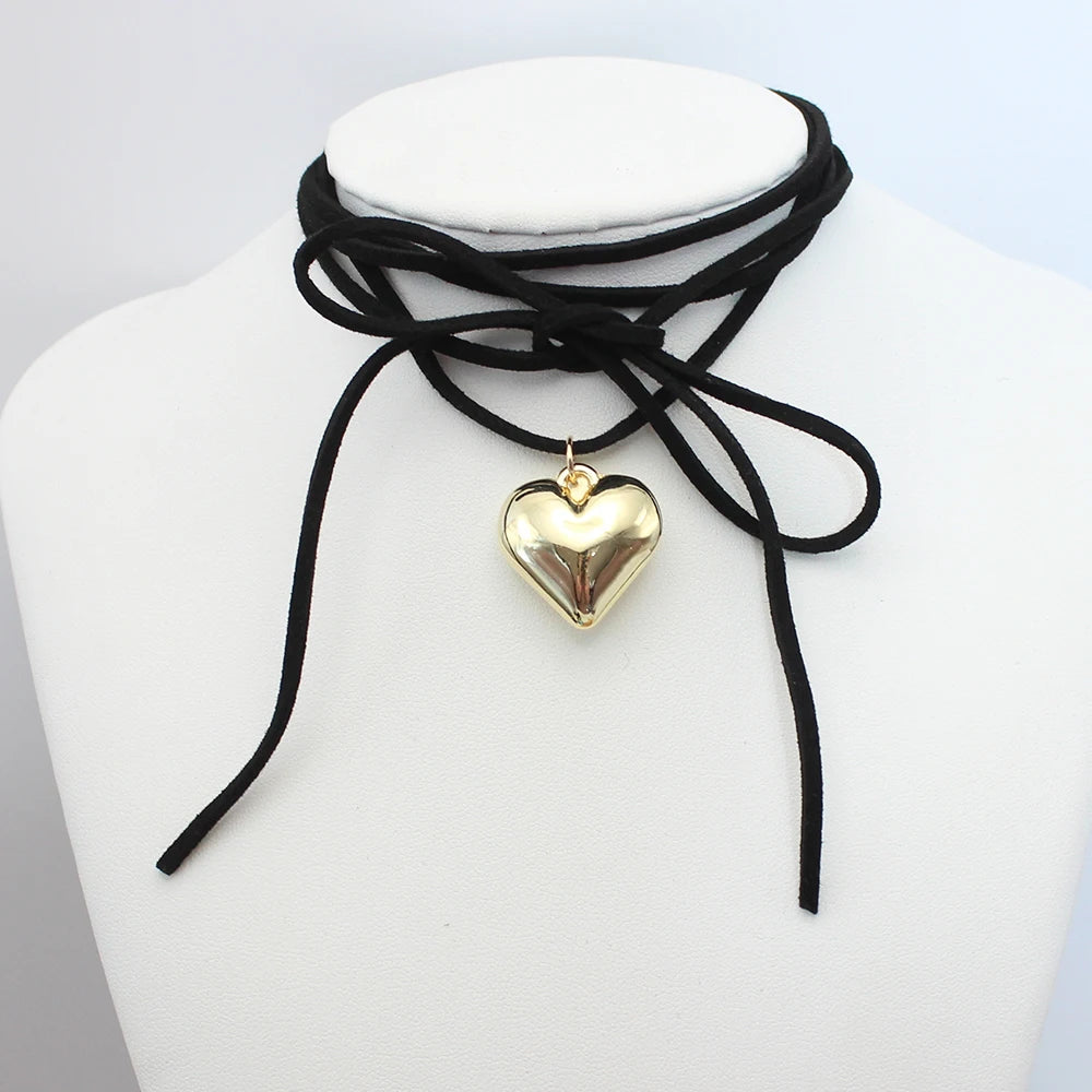 Punk Goth Black Velvet Big Heart Pendant Choker Necklace for Women Elegant Weave Knotted Bowknot Adjustable Chain Jewelry