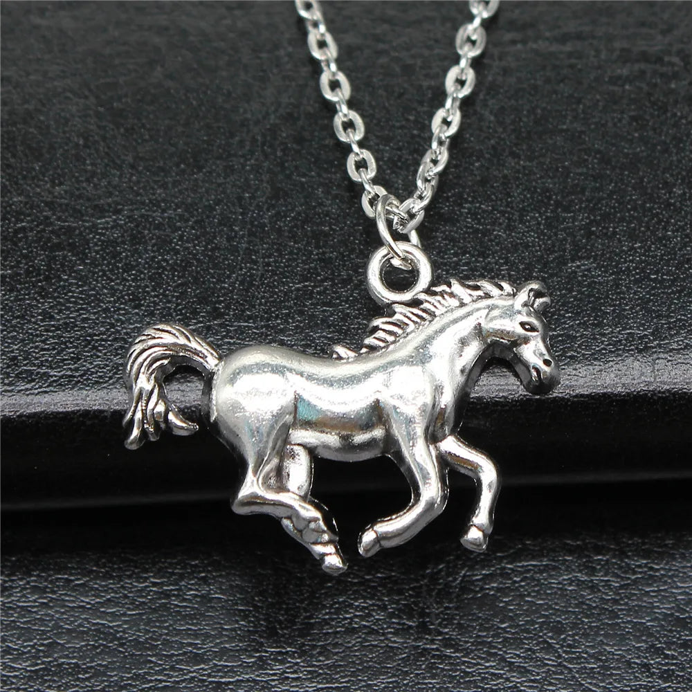 Dropshipping Antique Silver Color 30x22mm Horse Pendant Necklace For Women